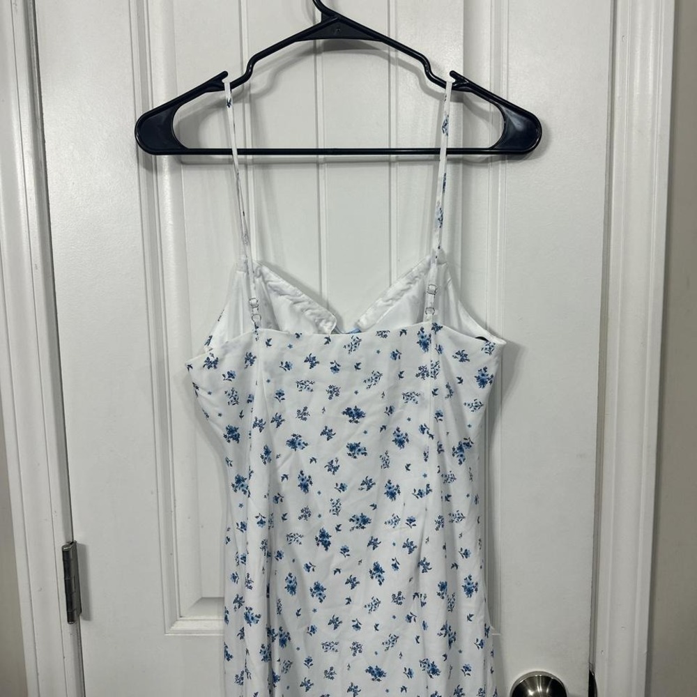 Cottage prairie coquette blue floral empire maxi dress. L - Picture 6 of 6